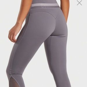 Gym shark leggings